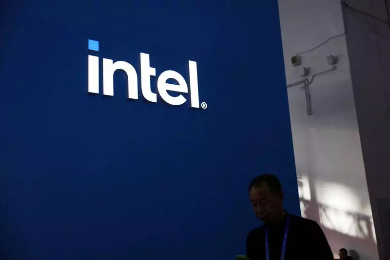 Apollo Global Management Acquires Equity Stake in Intel’s Ireland Manufacturing Facility