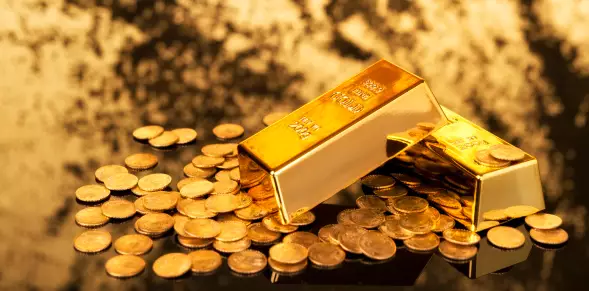 Gold Prices Surge Amidst Economic Uncertainty