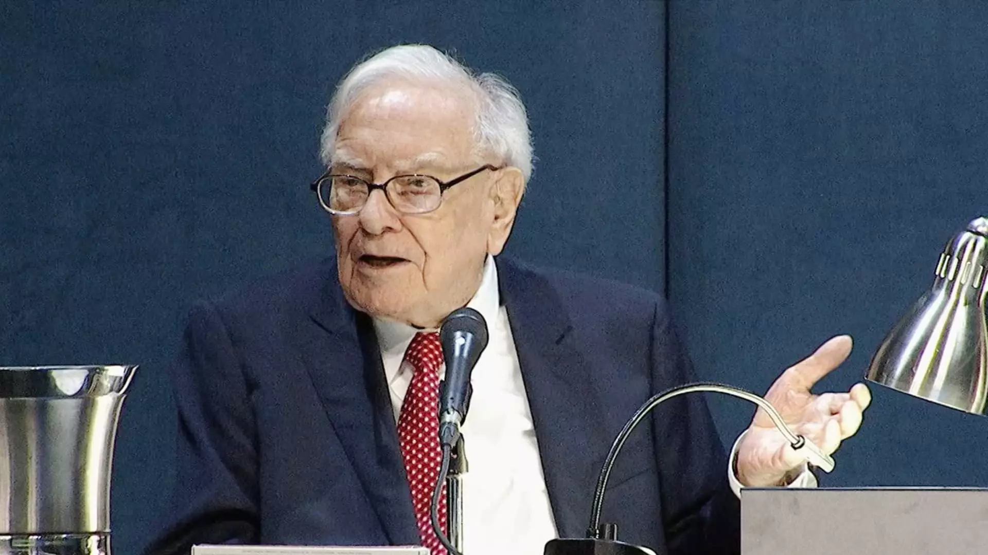 The Reasons Behind Berkshire Hathaway’s Decision to Reduce Bank of America Shares