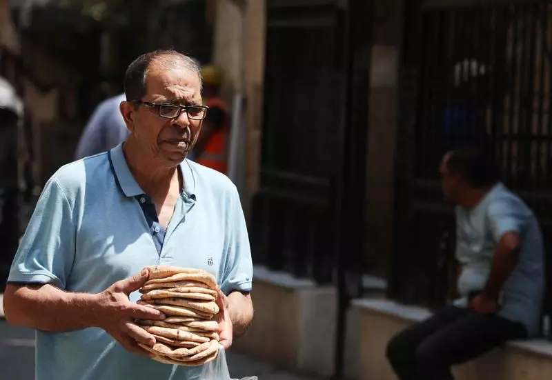 The Complex Relationship Between Inflation and Government Policies in Egypt