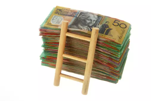 An In-Depth Analysis of AUD/USD Trends: Challenges and Prospects