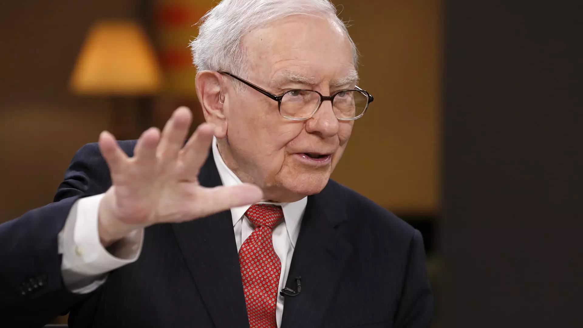 Warren Buffett’s Philosophy on Wealth and Philanthropy: A New Perspective