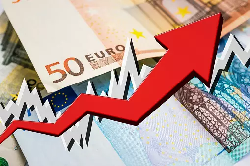 Empowering Trends: Key Insights into EUR/USD and USD/CHF Movements