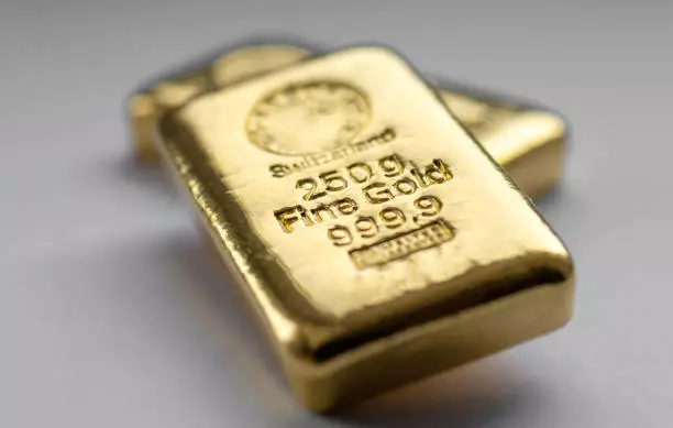 Gold’s Vulnerability: Navigating the Complex Landscape of Supporting Factors