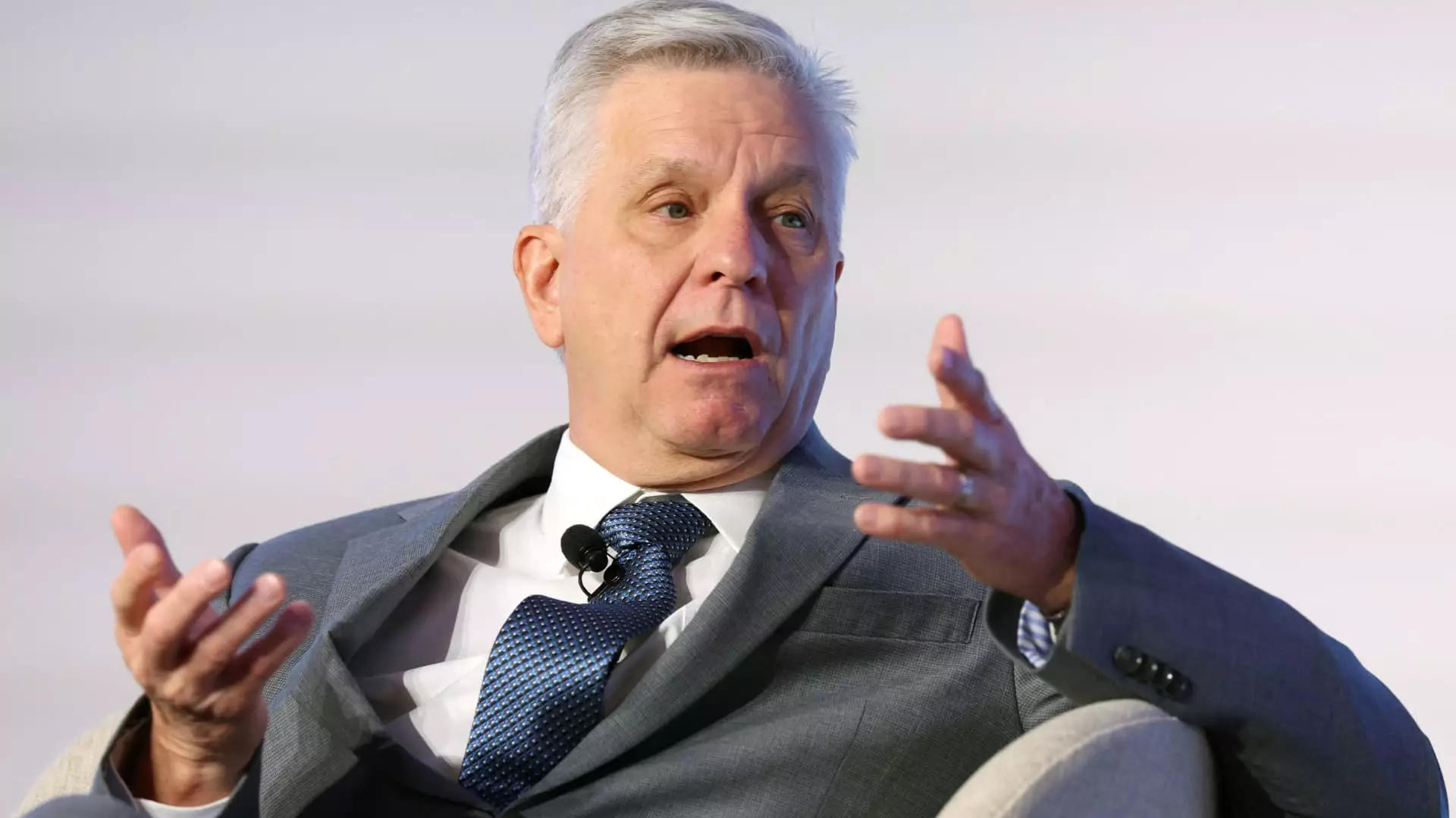 Unleashing Economic Growth: Waller’s Bold Call to Cut Interest Rates