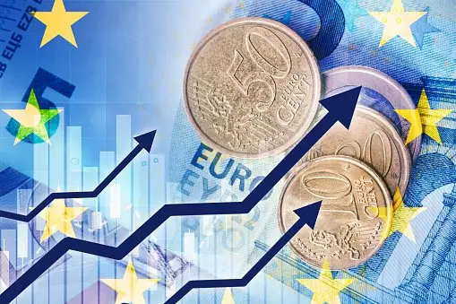 Powerful Forces Driving the Euro’s Surge Against the Dollar