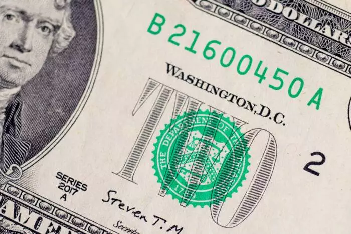 Empowering Investors with Clarity: Navigating Financial Information Responsibly