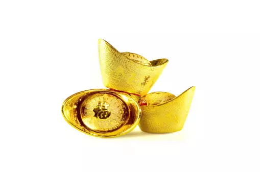 Gold’s Resilient Rise: Navigating Market Turbulence and Strategic Opportunities
