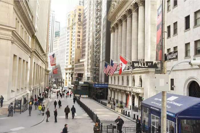 Resilience and Uncertainty: Navigating the Shifting Sands of Global Economic Trends